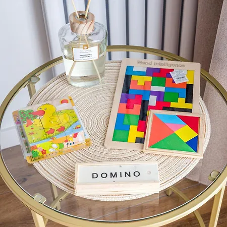 Golden Wings By Aparo -- Cicha Okolica, Nowy Apartament, Taras, Lozeczko Dla Dziecka, Nowoczesne Bemowo *