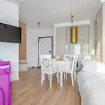 Golden Wings By Aparo -- Cicha Okolica, Nowy Apartament, Taras, Lozeczko Dla Dziecka, Nowoczesne Bemowo Varşova